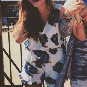 Floral romper🌸🌺